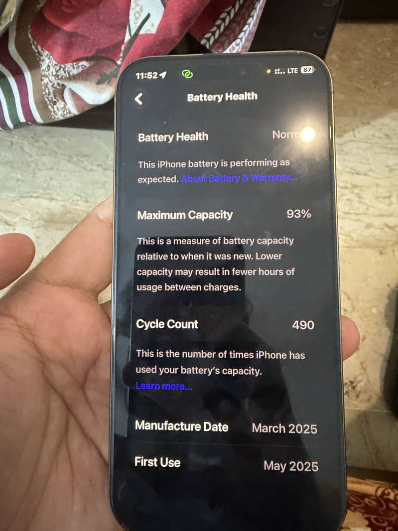 Apple iPhone 16 Pro Max 0