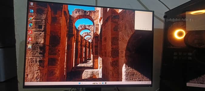 24.1 inch 1080 IPS Led Monitor Borderless 10/10