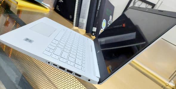 Laptop