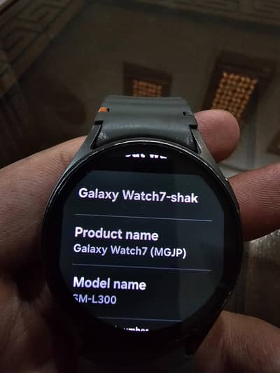 Samsung watch 7 40mm (with original charger and box) France variant