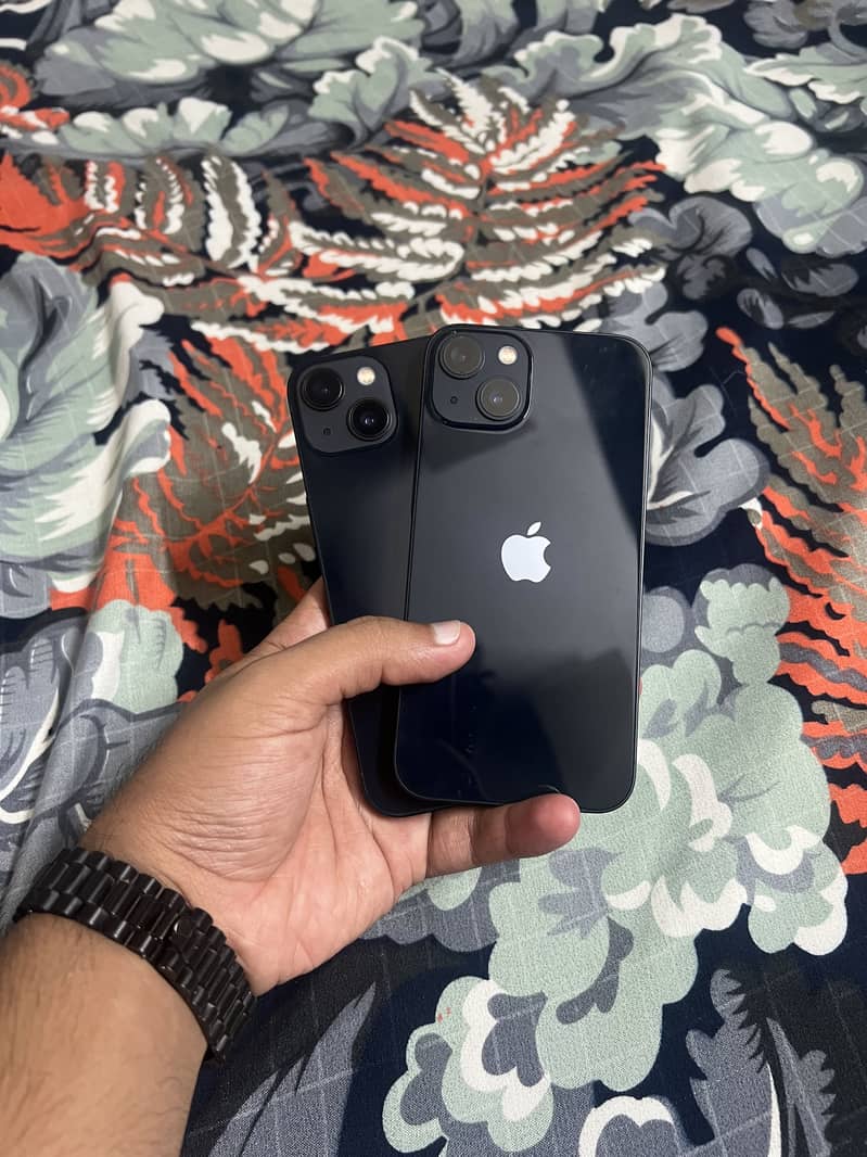 Apple iPhone 13 0