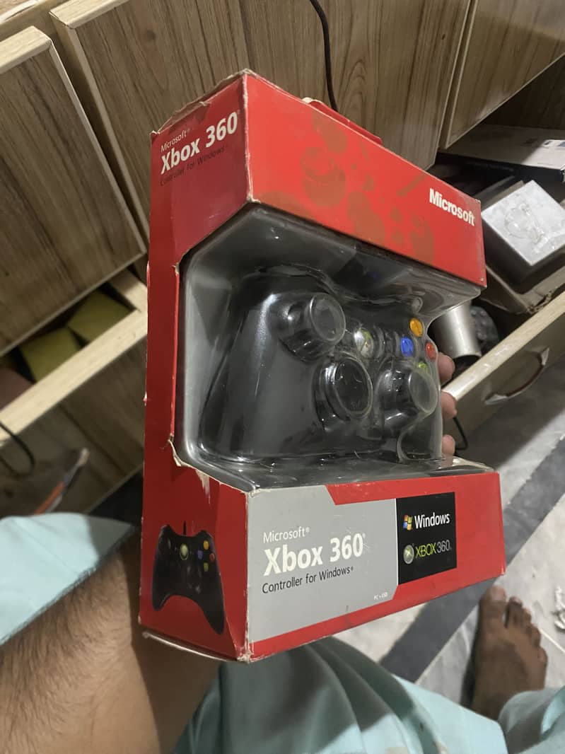 Xbox 360 Wired Controller 1