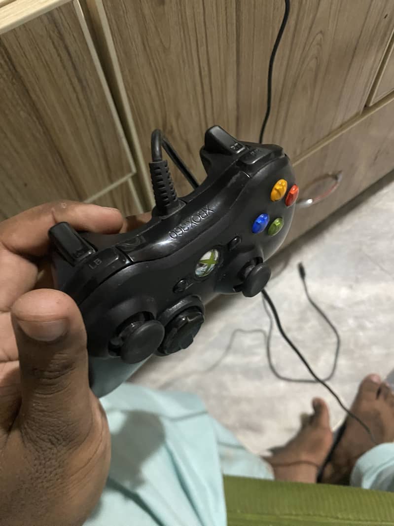 Xbox 360 Wired Controller 3