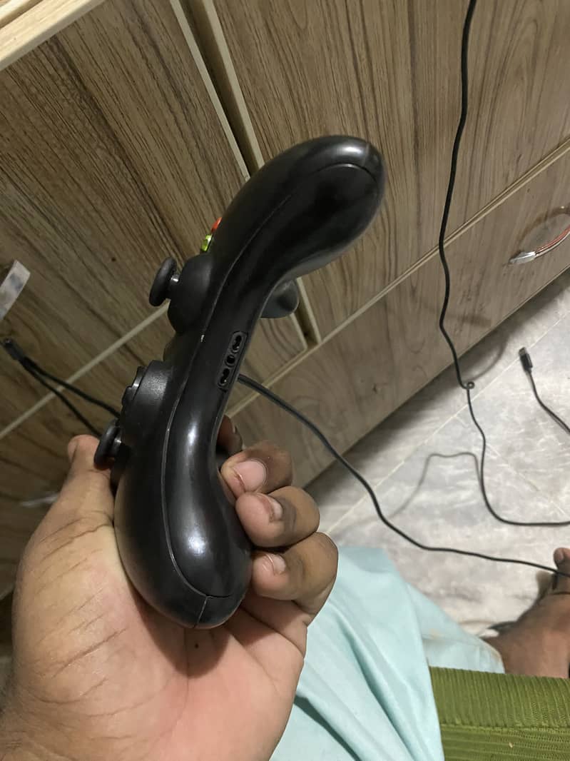 Xbox 360 Wired Controller 4
