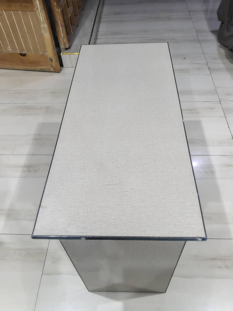 computer table 2