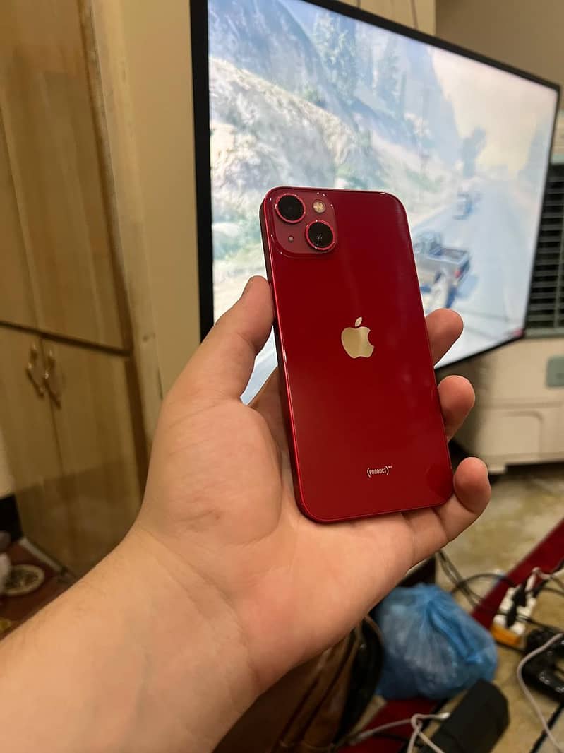 Apple iPhone 13 6