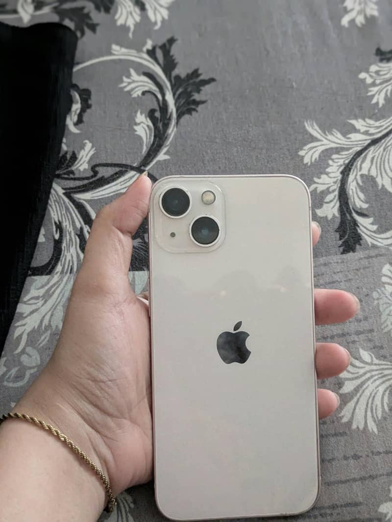 Apple iPhone 13 1
