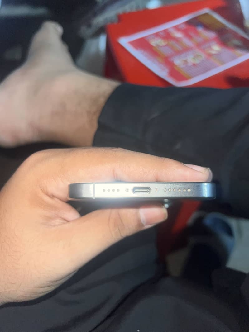 Apple iPhone 15 Pro Max 5