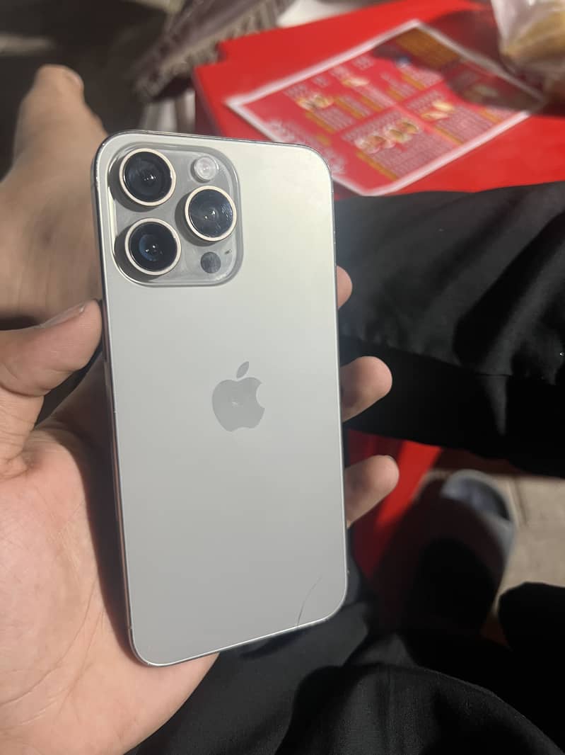 Apple iPhone 15 Pro Max 7