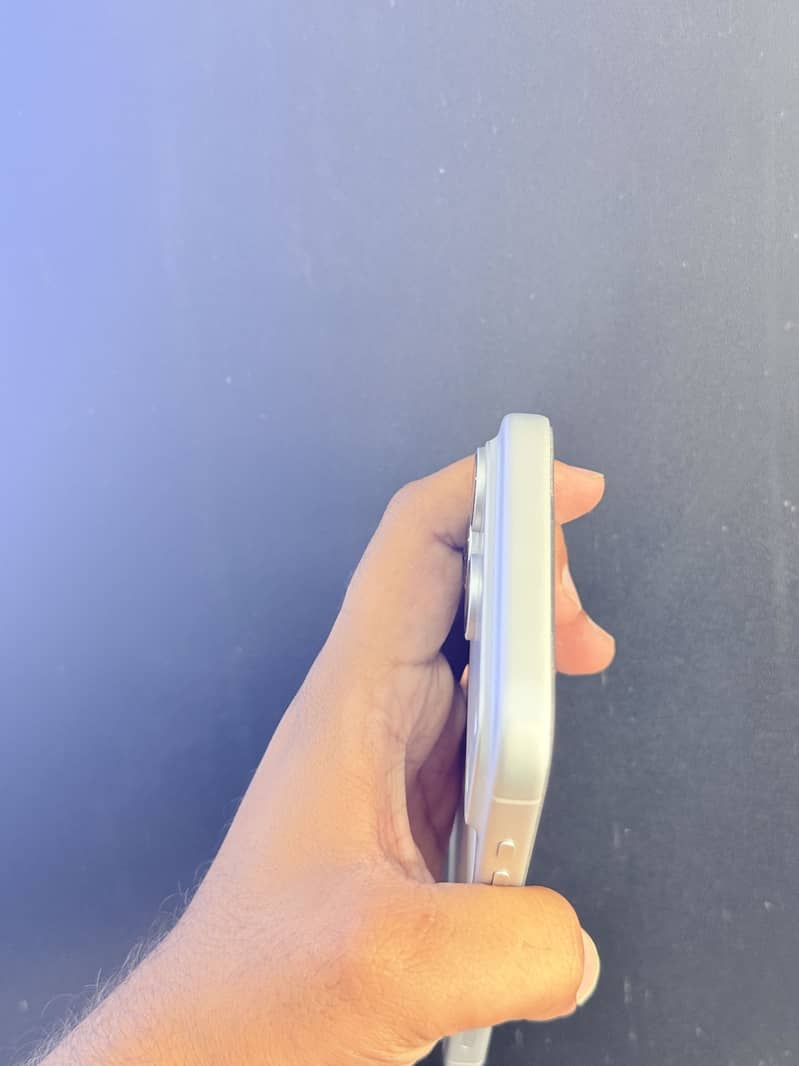 Apple iPhone 17 Pro Max 7