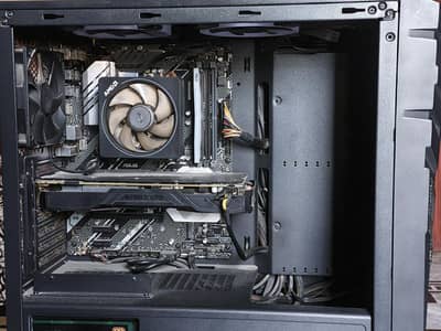 AMD Ryzen 7 3700X | GTX 1080 8GB | 1 TB NVME | 16 Gb Ram.