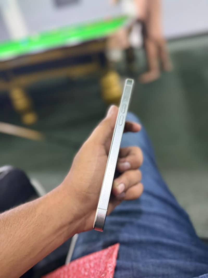 Apple iPhone 15 Pro Max 3