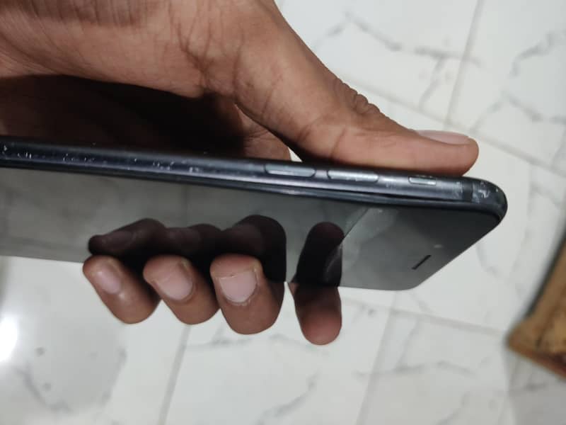 Apple iPhone 7 Plus 1