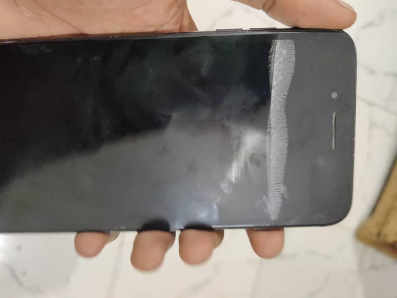 Apple iPhone 7 Plus 2