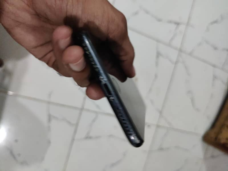 Apple iPhone 7 Plus 4