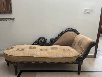 3 seater couch for sale!