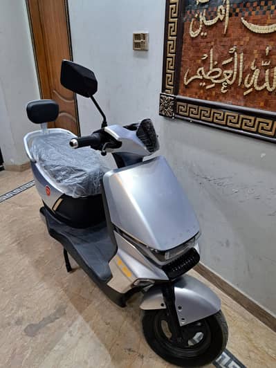 Metro T9 Sport Lithium electric bike