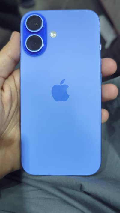 Apple iPhone 16
