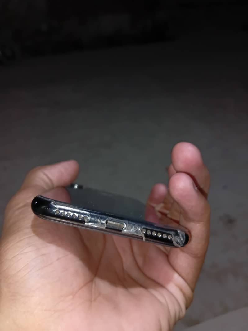 Apple iPhone X 1