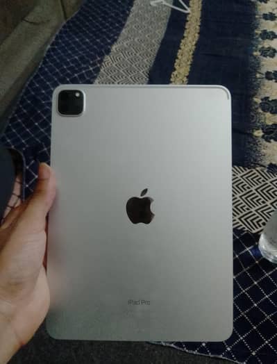 iPAD Pro M2