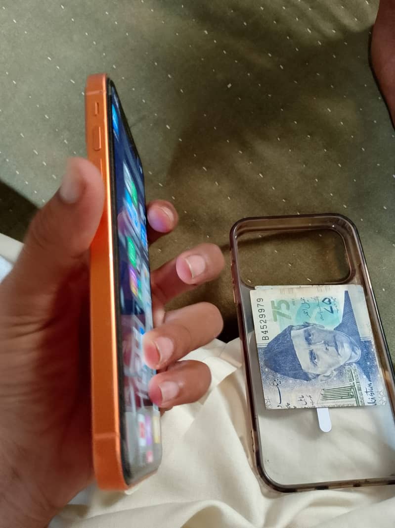 Apple iPhone XR 1