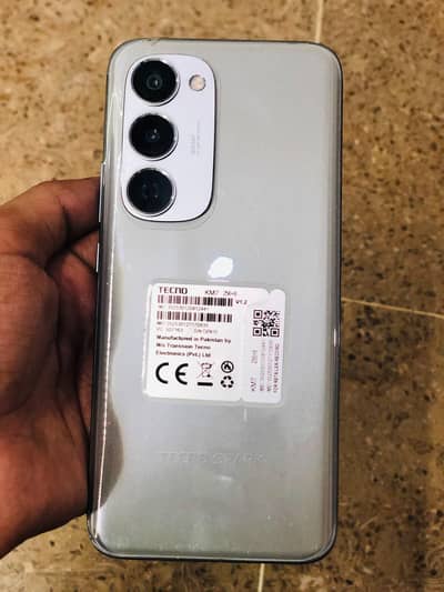 Tecno Spark 40 pro plus