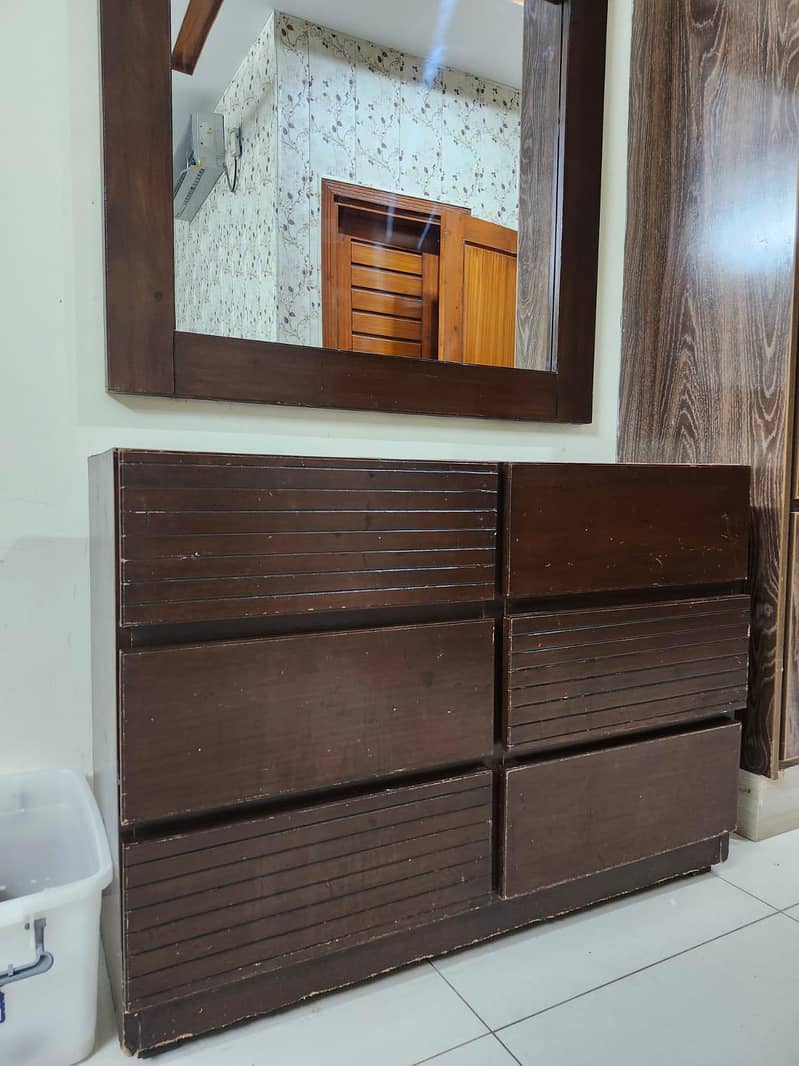 dressing table 2