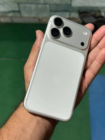 Apple iPhone 17 Pro Max jv