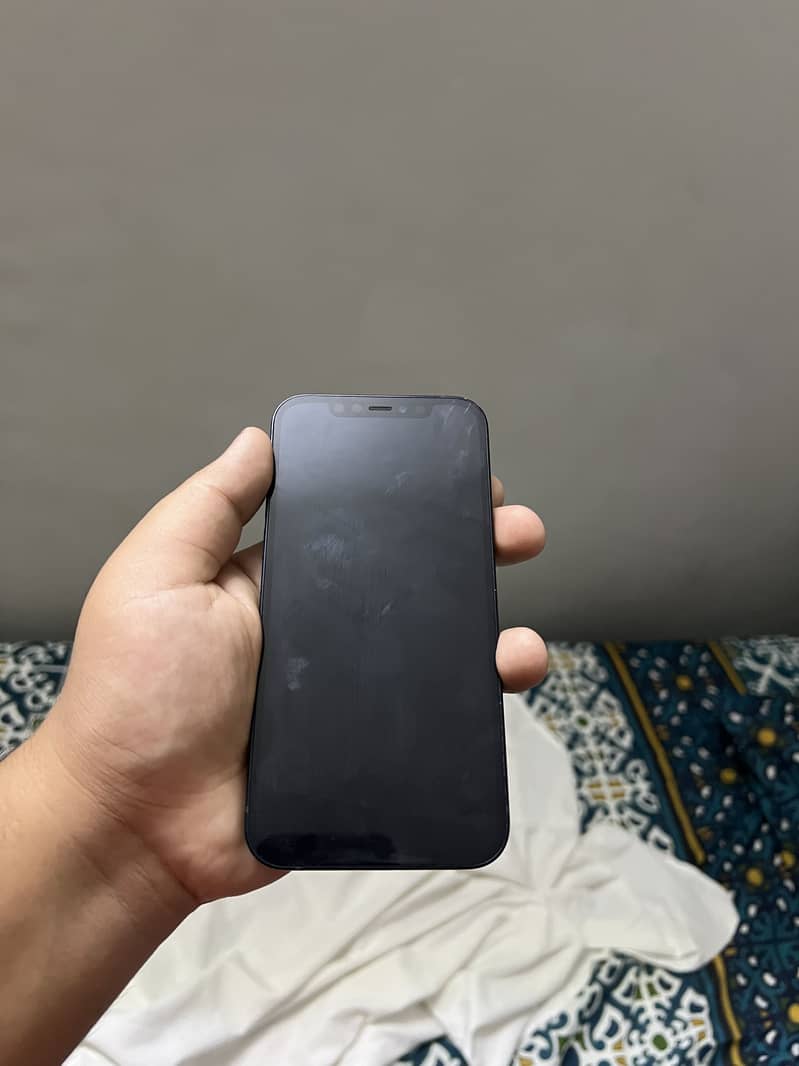 Apple iPhone 12 5