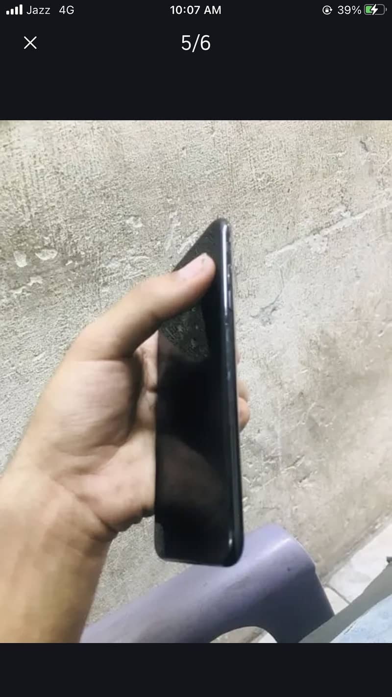 Apple iPhone 7 Plus 2