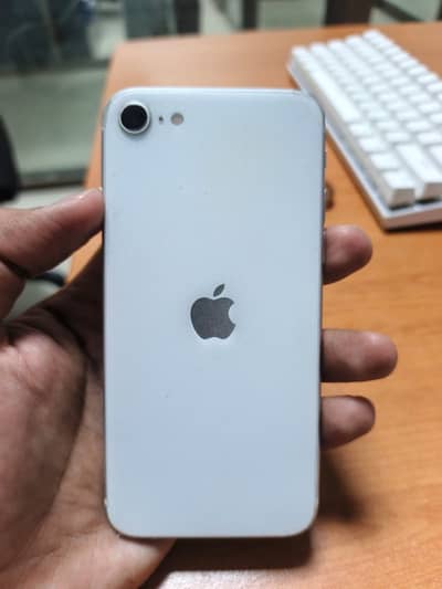 iPhone SE 2 128GB PTA Approved | 74% Battery | White | 9/10