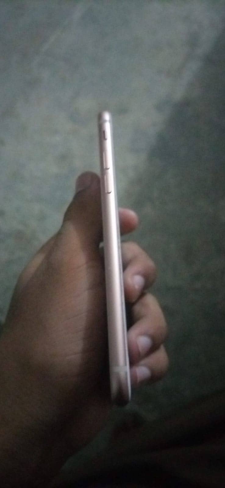 Apple iPhone 8 3