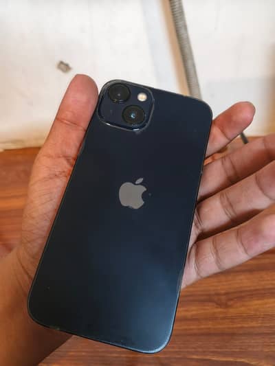 Apple iPhone 13