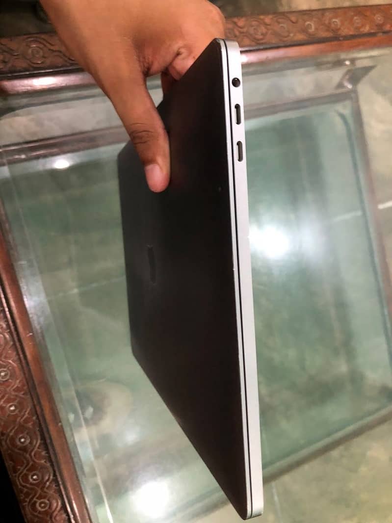 Macbook pro 2019 4