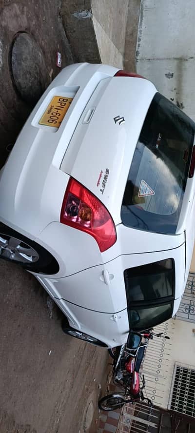 Suzuki Swift 2019 DLX automatic