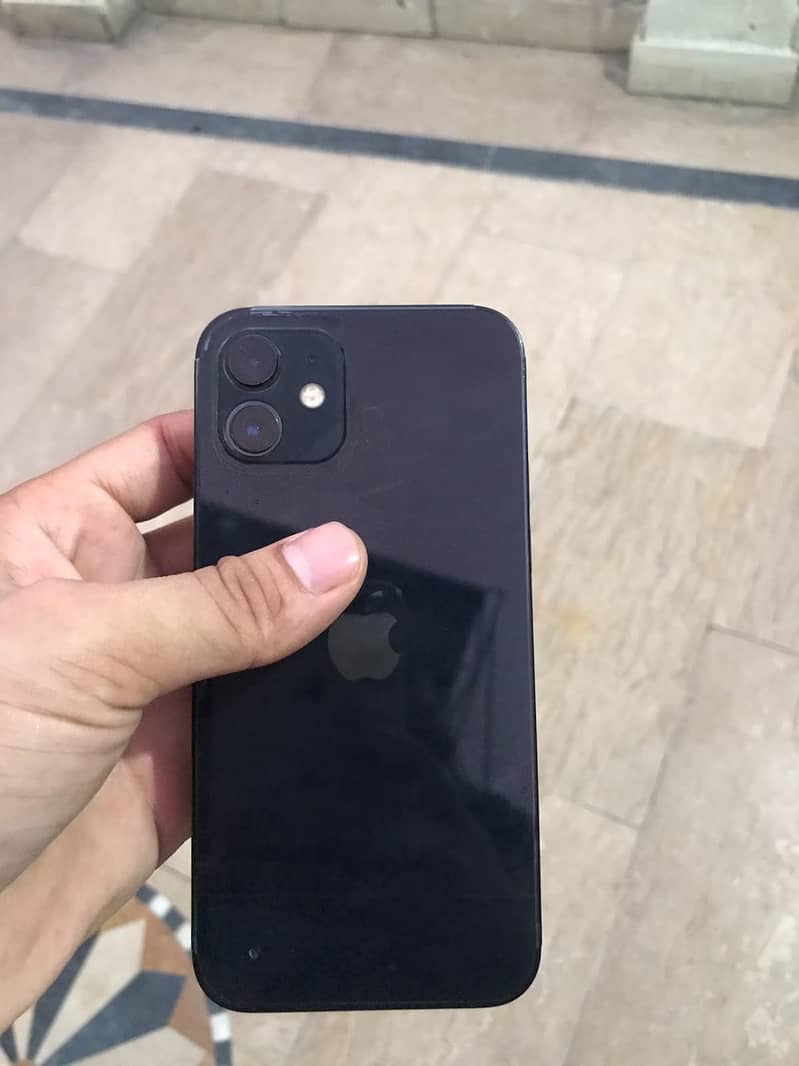 Apple iPhone 12 2