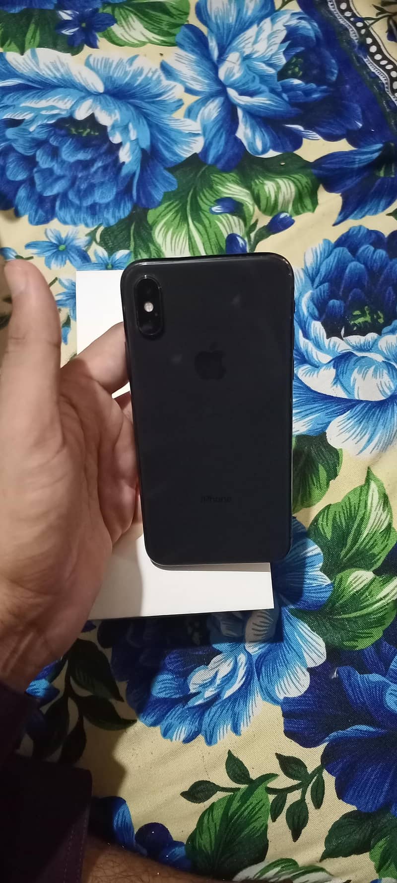 Apple iPhone X 4