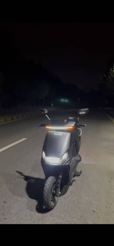 Evee gen z 2025 model