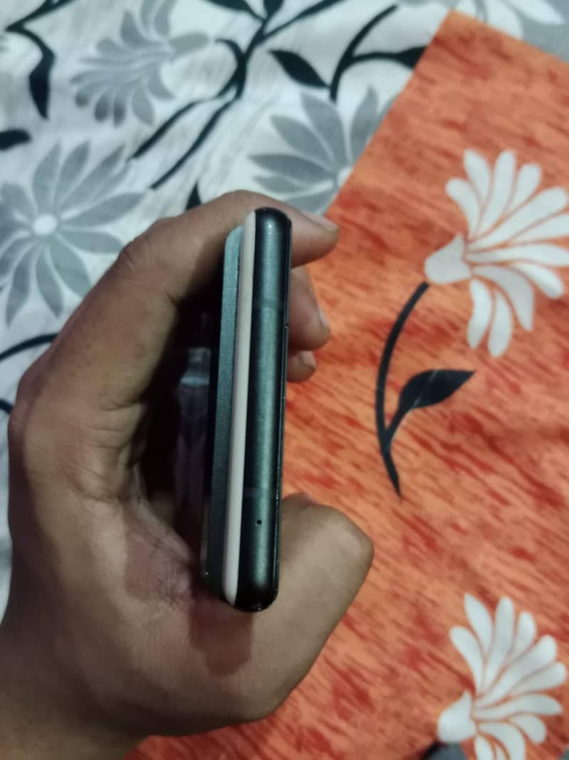 Google Pixel 6 5