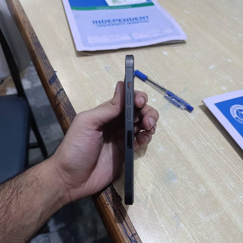 Apple iPhone 13 Pro 5
