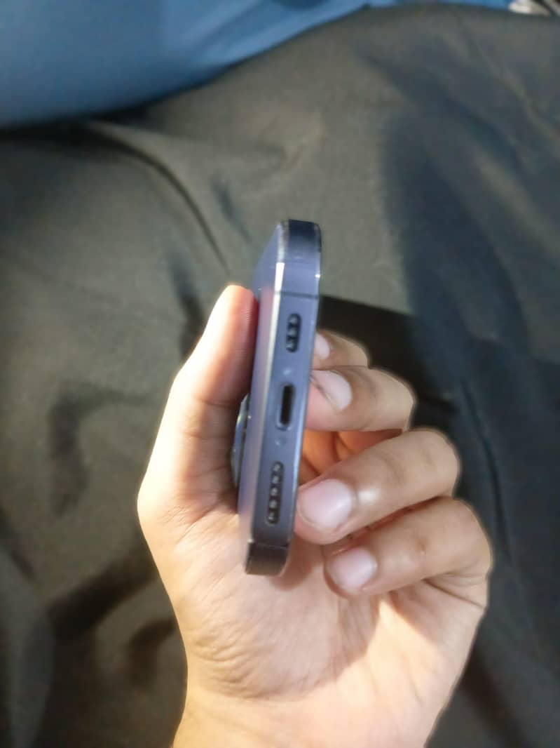 Apple iPhone 14 Pro 3