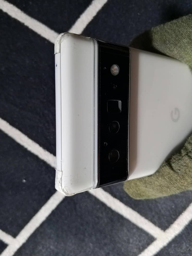 GOOGLE PIXEL 6 PRO 11