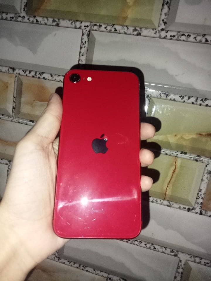 iPhone se second generation 1