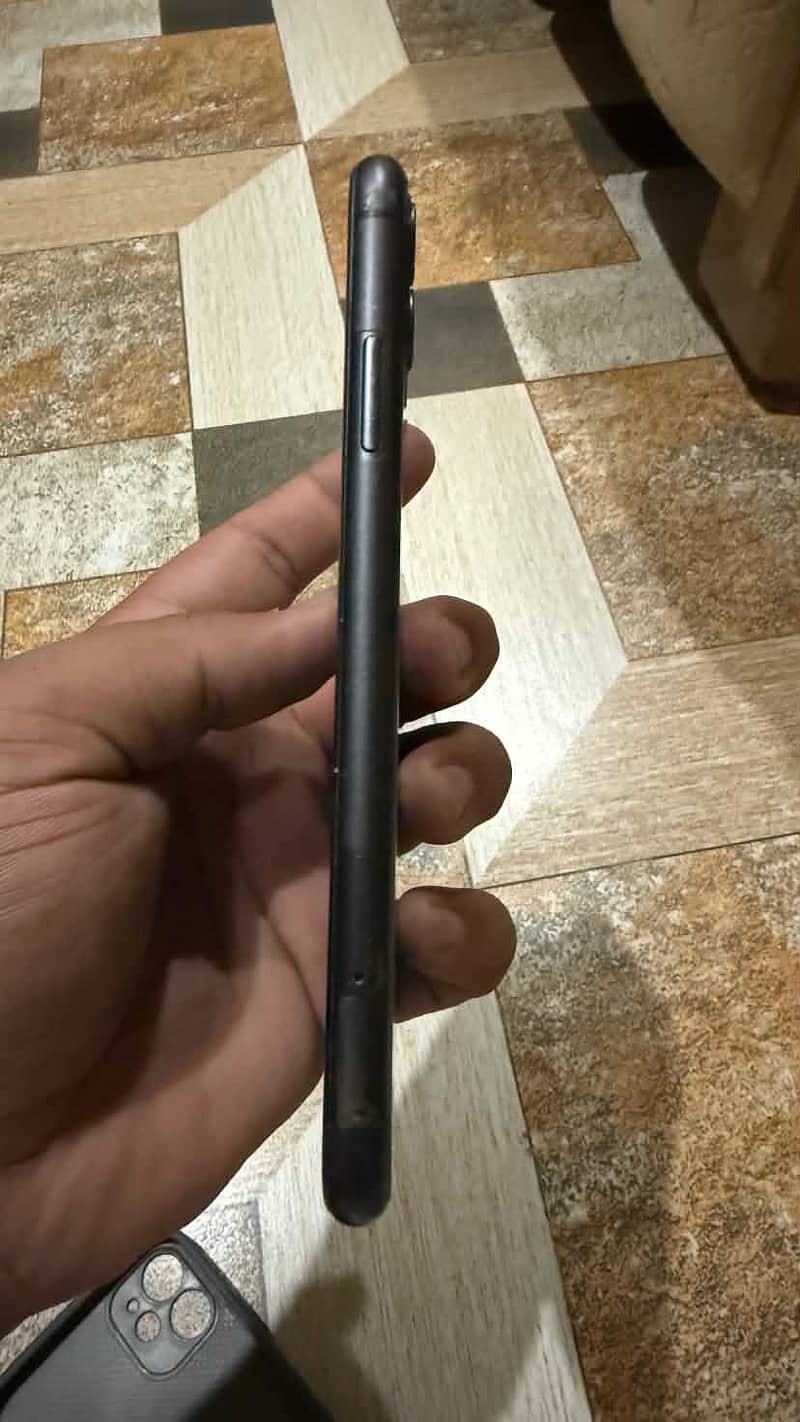 Apple iPhone 11 6