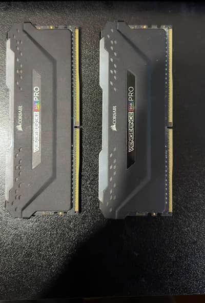 Corsair Vengeance RGB Pro 16GB (2×8GB) DDR4 3600MHz CL18