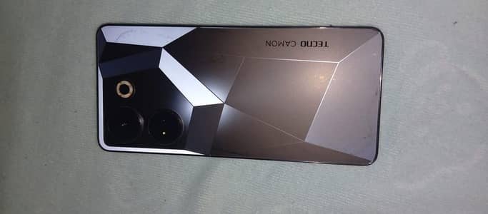 Tecno CAMON 20