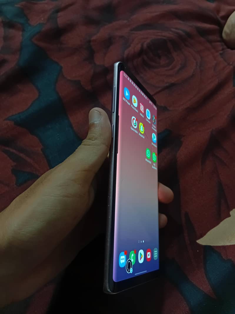 Samsung Mobile Note 9 3