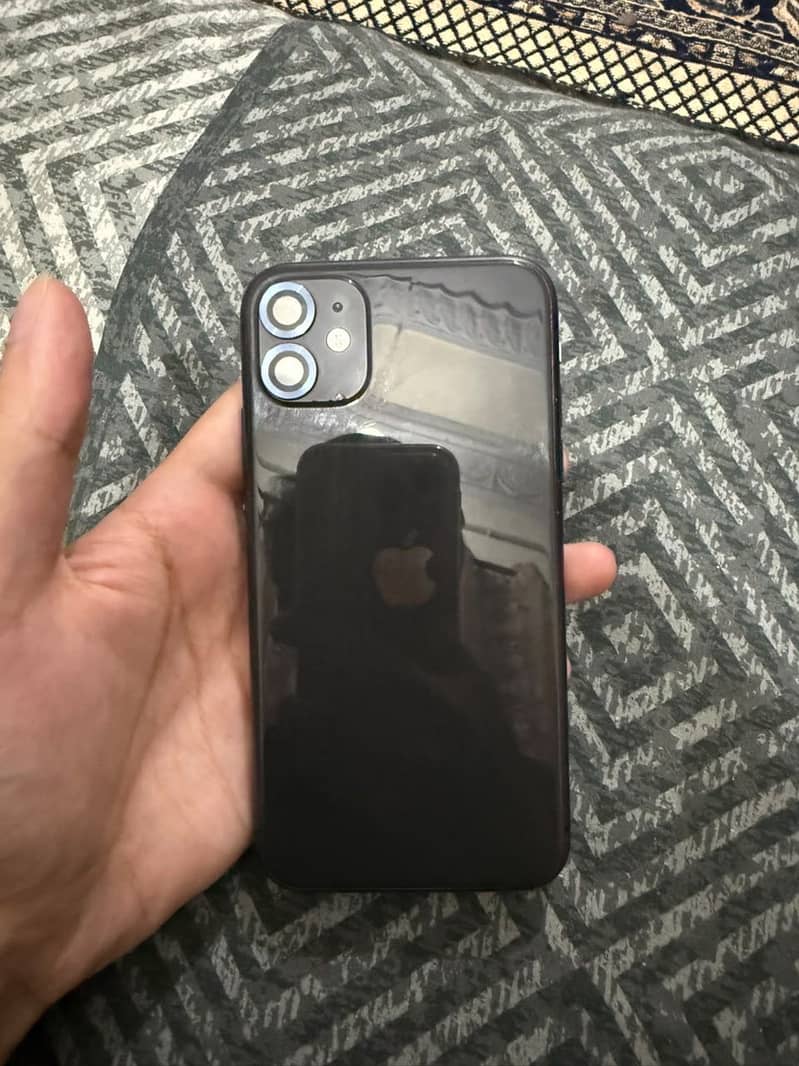 Apple iPhone 11 3