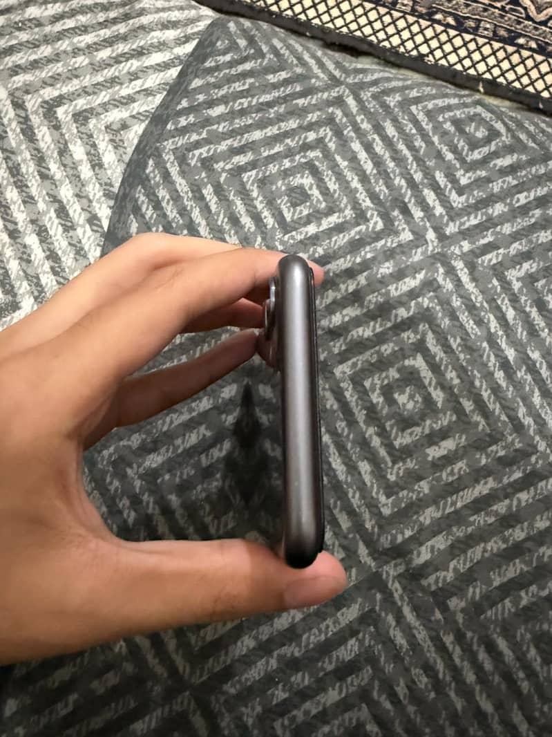 Apple iPhone 11 5