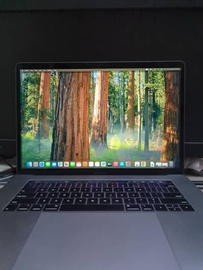 MacBook Pro 2018 i9 32gb
